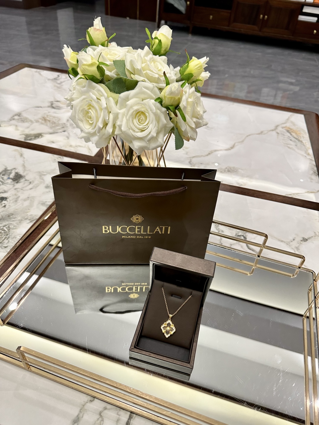 BUCCELLATI jewelry model 03